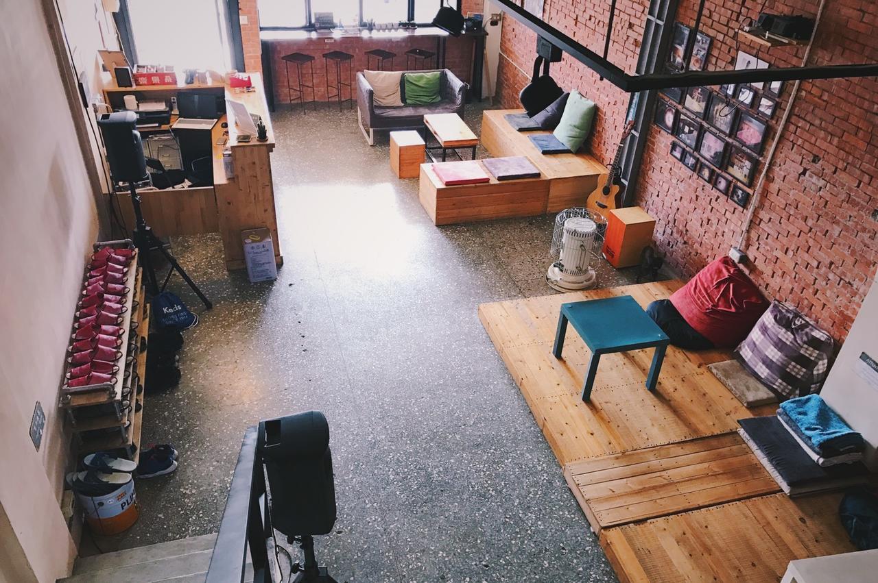 62巷背包客棧 Lane62 Hostel Longjing Екстер'єр фото